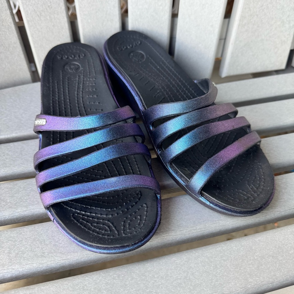 CROCS Women's Iridescent Purple-Blue Strappy Slide Sandals